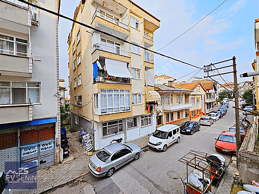 GÖLCÜK MERKEZ MAH. DE 3+1 BAKIMLI 125 M2 ARA KAT SATILIK DAİRE - KOCAELİ GÖLCÜK fotoğraf 3